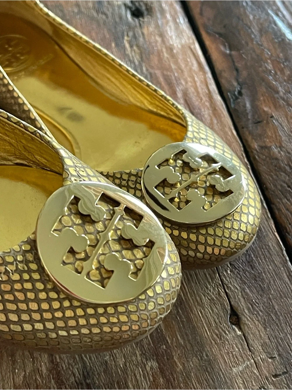 Tory Burch Reva Metallic Gold Snakeskin-Print Logo Ballet Flats Sz 6.5 Leather